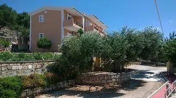 Asteras Studios Argostolion Yunanistan